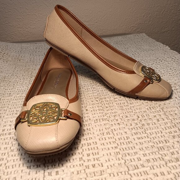 Christian Siriano Payless women's medallion & faux leather ballet flats sz 9 - Picture 1 of 13